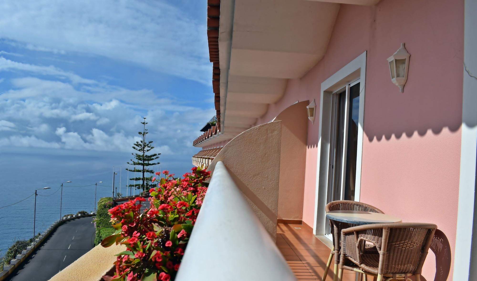 Ocean Gardens Hotel Funchal  Exterior photo