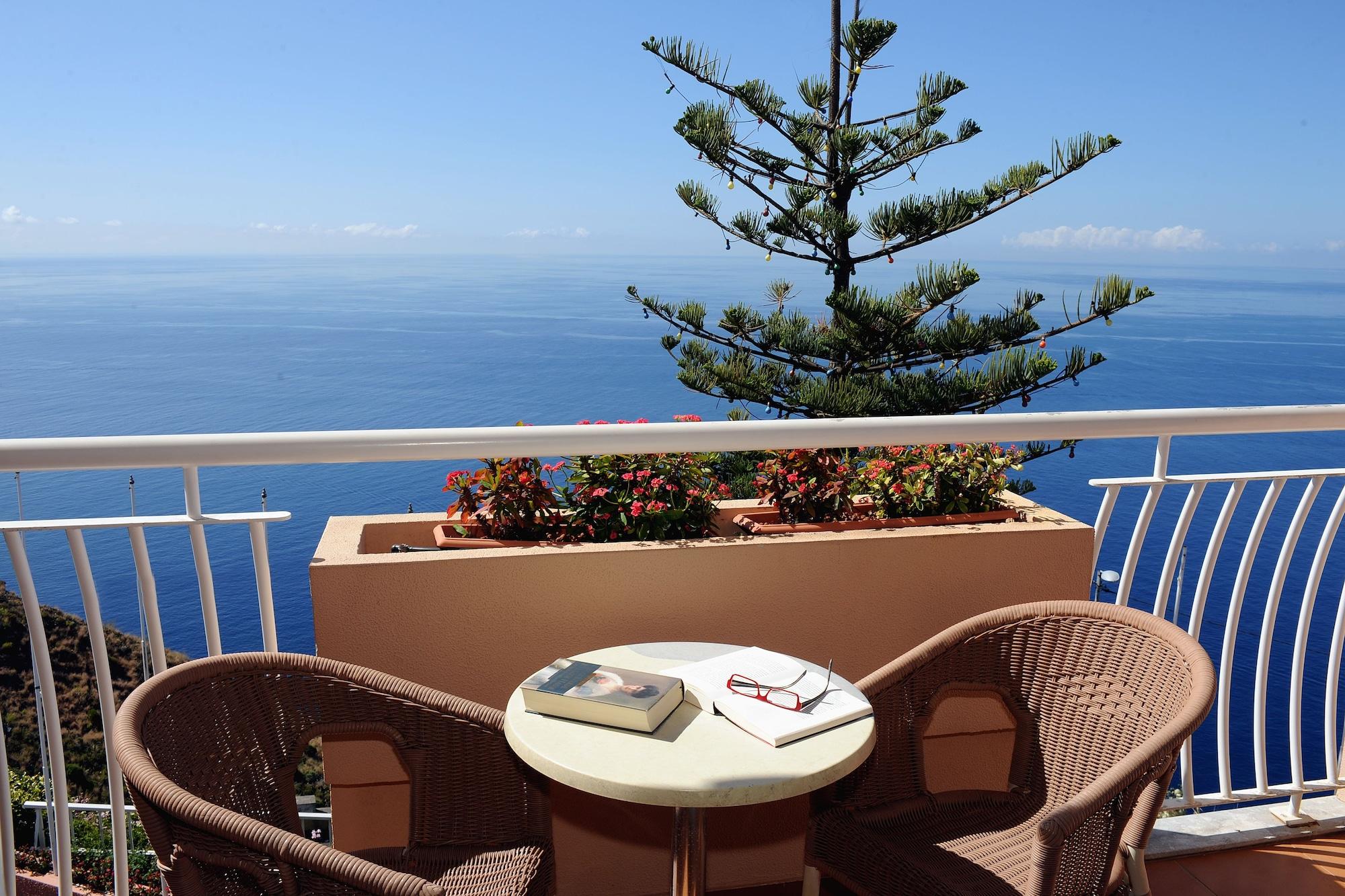 Ocean Gardens Hotel Funchal  Exterior photo