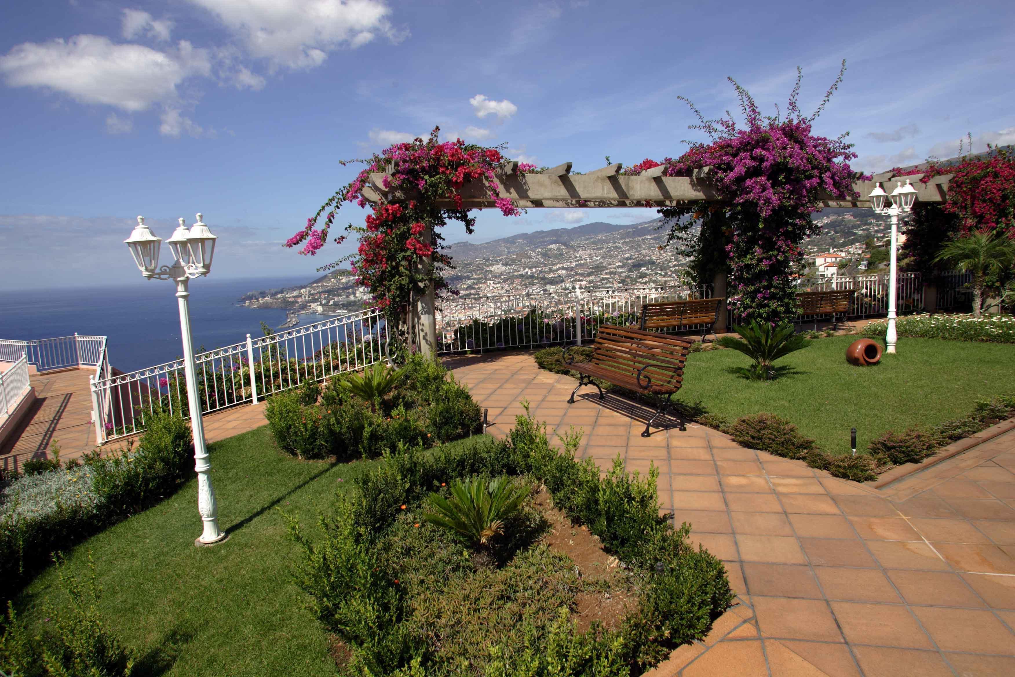 Ocean Gardens Hotel Funchal  Exterior photo